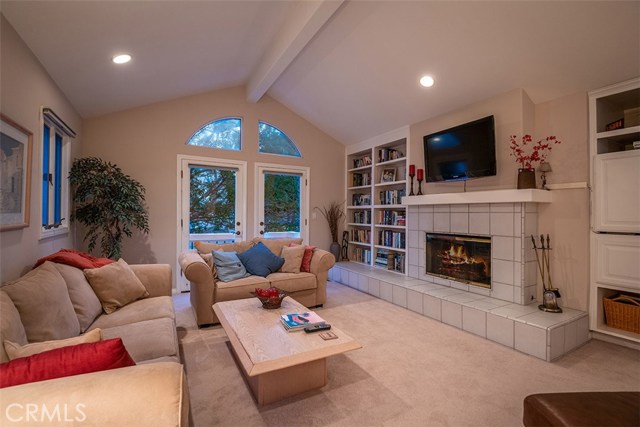 2708 Laurel Avenue, Manhattan Beach, California 90266, 3 Bedrooms Bedrooms, ,3 BathroomsBathrooms,Residential,Sold,Laurel,SB19150797