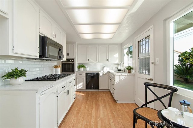 2208 Fisher Court, Redondo Beach, California 90278, 3 Bedrooms Bedrooms, ,1 BathroomBathrooms,Residential,Sold,Fisher,CV21009126