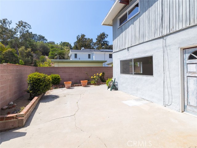 562 31st Street, Manhattan Beach, California 90266, 4 Bedrooms Bedrooms, ,3 BathroomsBathrooms,Residential,Sold,31st,SB21032362