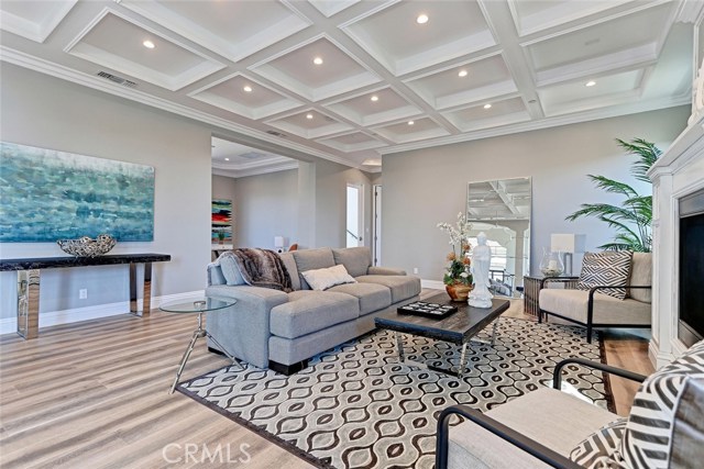 404 Lucia, Redondo Beach, California 90277, 4 Bedrooms Bedrooms, ,3 BathroomsBathrooms,Residential,Sold,Lucia,SB17221767