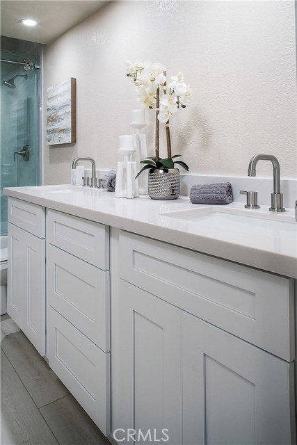 531 Esplanade, Redondo Beach, California 90277, 2 Bedrooms Bedrooms, ,2 BathroomsBathrooms,Residential,Sold,Esplanade,SW20187522