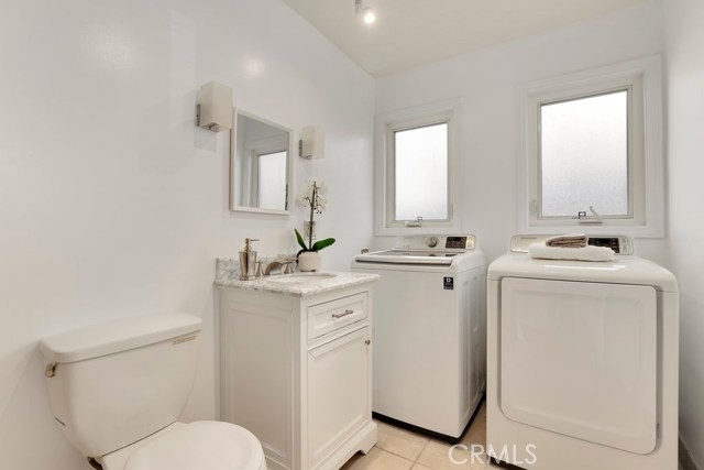 1637 Armour Lane, Redondo Beach, California 90278, 3 Bedrooms Bedrooms, ,2 BathroomsBathrooms,Residential,Sold,Armour,SB20232619