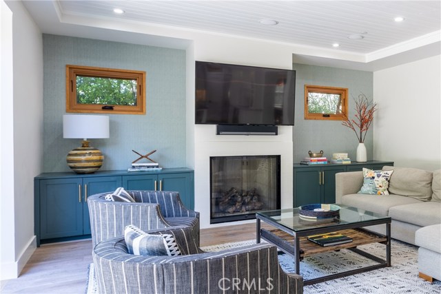 1631 19th Street, Manhattan Beach, California 90266, 5 Bedrooms Bedrooms, ,4 BathroomsBathrooms,Residential,Sold,19th,SB20082155