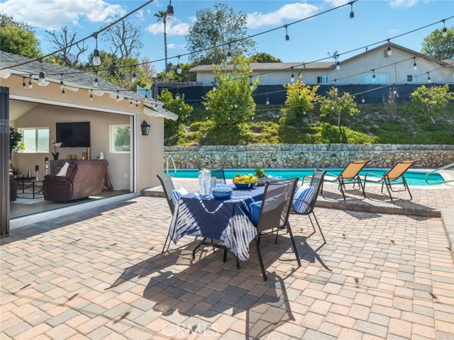 2206 Estribo Drive, Rolling Hills Estates, California 90274, 5 Bedrooms Bedrooms, ,2 BathroomsBathrooms,Residential,Sold,Estribo,PV21112421