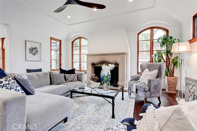 2615 Laurel Avenue, Manhattan Beach, California 90266, 5 Bedrooms Bedrooms, ,3 BathroomsBathrooms,Residential,Sold,Laurel,SB20122335