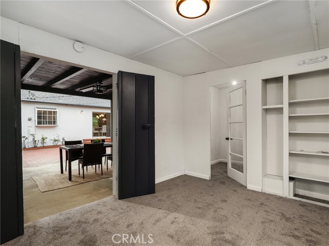 2 Bed Home for Sale in Van Nuys, California