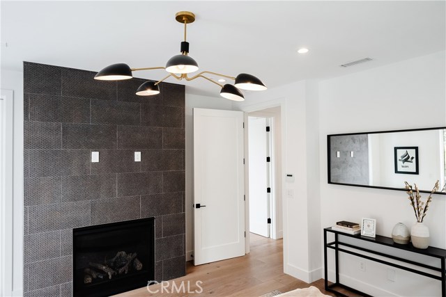 617 31st Street, Manhattan Beach, California 90266, 7 Bedrooms Bedrooms, ,2 BathroomsBathrooms,Residential,Sold,31st,SB20084953