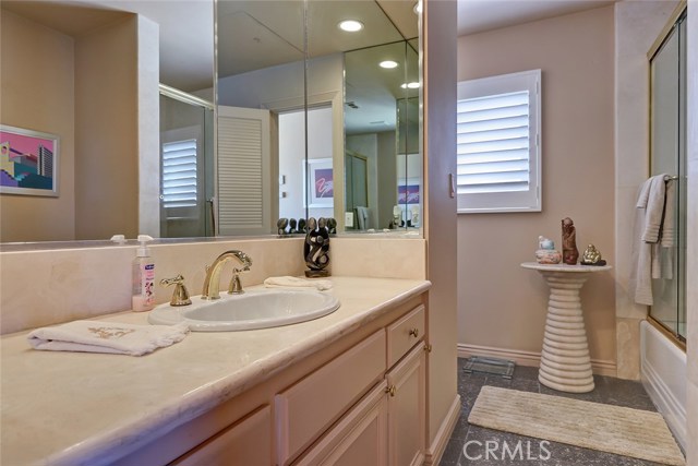 2704 Hermosa Avenue, Hermosa Beach, California 90254, 2 Bedrooms Bedrooms, ,2 BathroomsBathrooms,Residential,Sold,Hermosa,SB19059337
