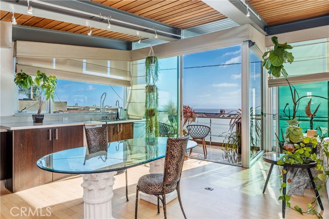 316 23rd Street, Manhattan Beach, California 90266, 3 Bedrooms Bedrooms, ,3 BathroomsBathrooms,Residential,Sold,23rd,SB20075797