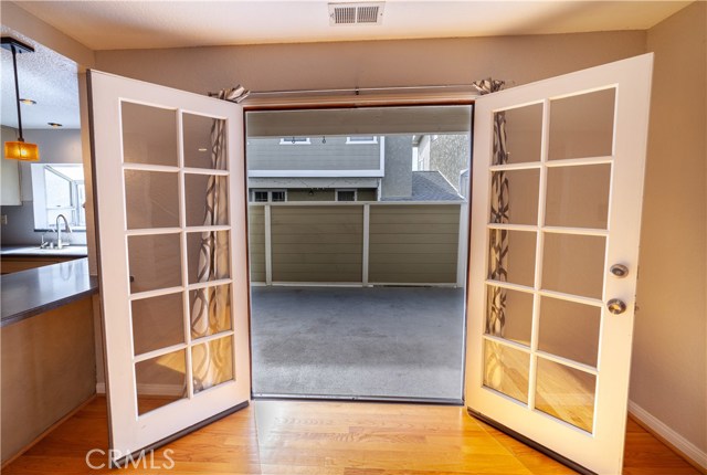 2421 Vanderbilt Lane, Redondo Beach, California 90278, 3 Bedrooms Bedrooms, ,2 BathroomsBathrooms,Residential,Sold,Vanderbilt,SB20064087