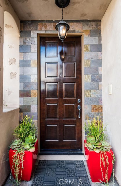Beautiful front door welcomes you home!