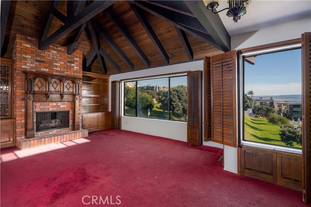 219 27th Street, Manhattan Beach, California 90266, 5 Bedrooms Bedrooms, ,3 BathroomsBathrooms,Residential,Sold,27th,SB21135185