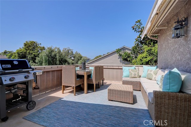 1920 Voorhees Avenue, Redondo Beach, California 90278, 3 Bedrooms Bedrooms, ,3 BathroomsBathrooms,Residential,Sold,Voorhees,SB19186018