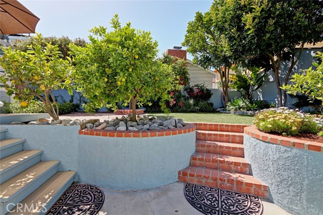 861 12th Court, Manhattan Beach, California 90266, 3 Bedrooms Bedrooms, ,2 BathroomsBathrooms,Residential,Sold,12th,SB18089029