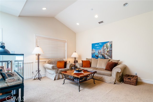 1917 Perry Avenue, Redondo Beach, California 90278, 4 Bedrooms Bedrooms, ,2 BathroomsBathrooms,Residential,Sold,Perry,SB17143965