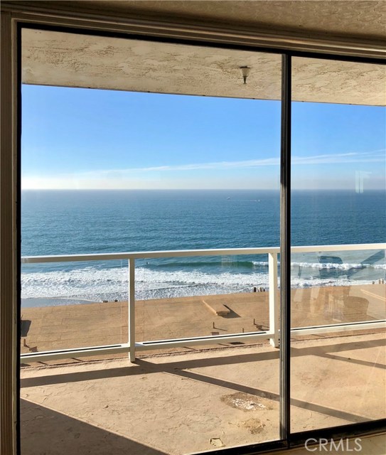 615 Esplanade, Redondo Beach, California 90277, 1 Bedroom Bedrooms, ,1 BathroomBathrooms,Residential,Sold,Esplanade,SB18295300