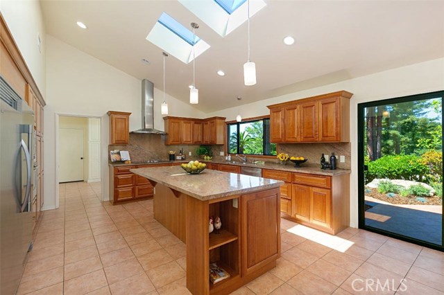 1132 Via Mirabel, Palos Verdes Estates, California 90274, 6 Bedrooms Bedrooms, ,4 BathroomsBathrooms,Residential,Sold,Via Mirabel,PV19192852