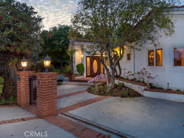 6201 Picardie Road, Rancho Palos Verdes, California 90275, 5 Bedrooms Bedrooms, ,4 BathroomsBathrooms,Residential,Sold,Picardie,PV17076348