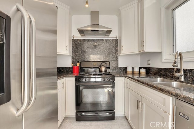 1637 Armour Lane, Redondo Beach, California 90278, 3 Bedrooms Bedrooms, ,2 BathroomsBathrooms,Residential,Sold,Armour,SB20232619