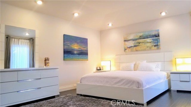 Master Bedroom with All furniture( Made in Italy).