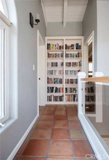 569 31st Street, Manhattan Beach, California 90266, 5 Bedrooms Bedrooms, ,3 BathroomsBathrooms,Residential,Sold,31st,SB20164744