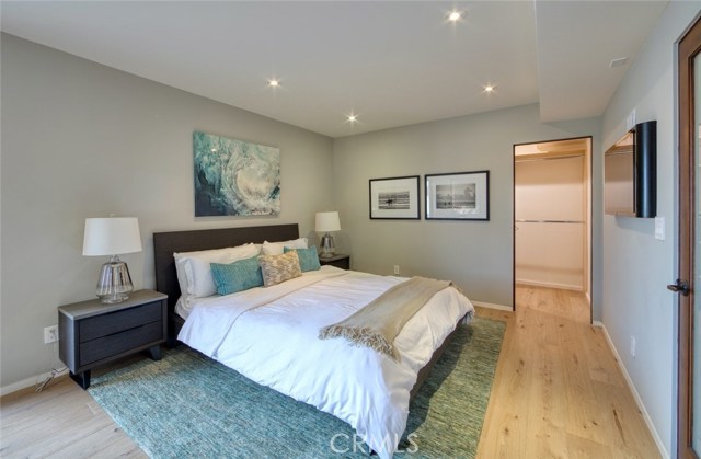 221 36th Street, Manhattan Beach, California 90266, 3 Bedrooms Bedrooms, ,3 BathroomsBathrooms,Residential,Sold,36th,SB20135528