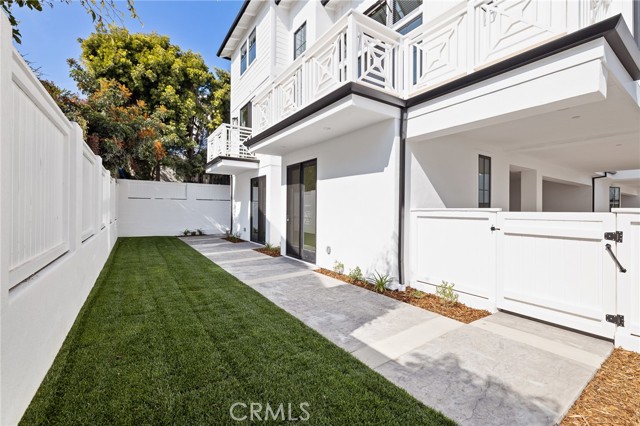 2112 Carnegie Lane, Redondo Beach, California 90278, 5 Bedrooms Bedrooms, ,5 BathroomsBathrooms,Residential,Sold,Carnegie,SB21029715