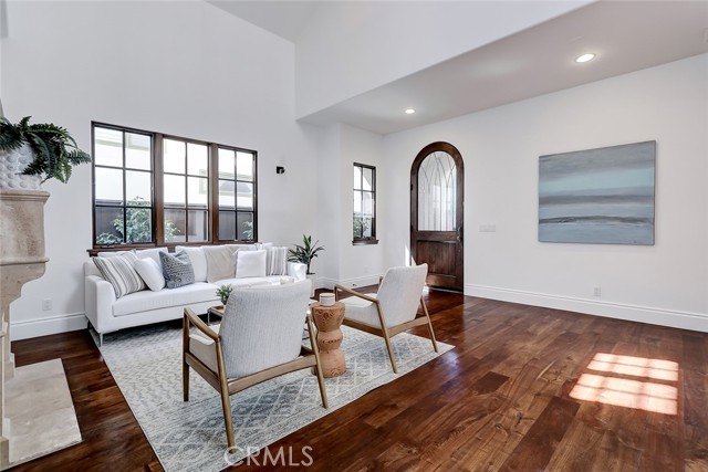 3212 Maple Avenue, Manhattan Beach, California 90266, 5 Bedrooms Bedrooms, ,2 BathroomsBathrooms,Residential,Sold,Maple,SB21060468