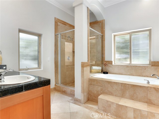 512 Juanita Avenue, Redondo Beach, California 90277, 3 Bedrooms Bedrooms, ,3 BathroomsBathrooms,Residential,Sold,Juanita,SB17222530