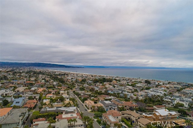 612 John Street, Manhattan Beach, California 90266, 6 Bedrooms Bedrooms, ,3 BathroomsBathrooms,Residential,Sold,John,SB18128265