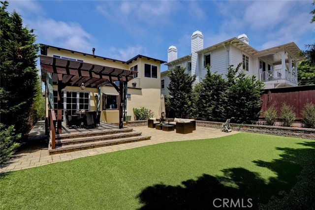 648 26th, Manhattan Beach, California 90266, 5 Bedrooms Bedrooms, ,3 BathroomsBathrooms,Residential,Sold,26th,SB18164094