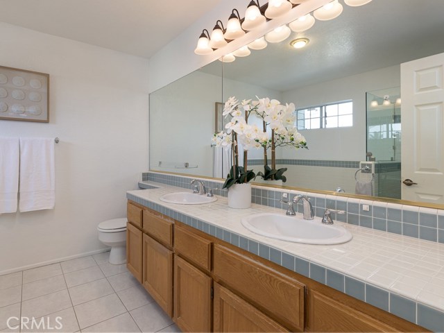 2304 Clark Lane, Redondo Beach, California 90278, 3 Bedrooms Bedrooms, ,2 BathroomsBathrooms,Residential,Sold,Clark,SB19167104