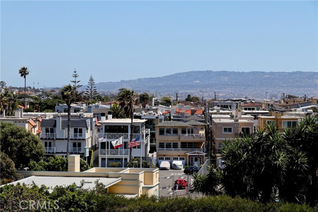 436 27th Street, Manhattan Beach, California 90266, 4 Bedrooms Bedrooms, ,4 BathroomsBathrooms,Residential,Sold,27th,SB19108994