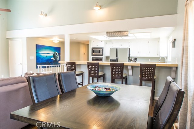 2521 Voorhees Avenue, Redondo Beach, California 90278, 3 Bedrooms Bedrooms, ,2 BathroomsBathrooms,Residential,Sold,Voorhees,SB17110279