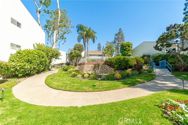 800 Camino Real, Redondo Beach, California 90277, 1 Bedroom Bedrooms, ,1 BathroomBathrooms,Residential,Sold,Camino Real,SB21066812
