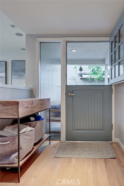 1212 Elm Avenue, Manhattan Beach, California 90266, 3 Bedrooms Bedrooms, ,2 BathroomsBathrooms,Residential,Sold,Elm,SB19051090