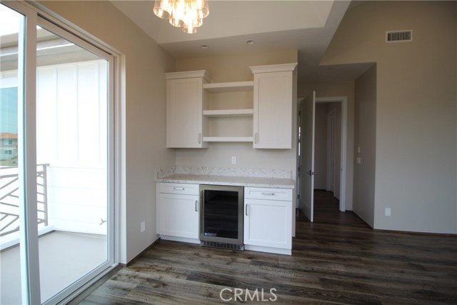 2206 Warfield Avenue, Redondo Beach, California 90278, 4 Bedrooms Bedrooms, ,3 BathroomsBathrooms,Residential,Sold,Warfield,SB18162402