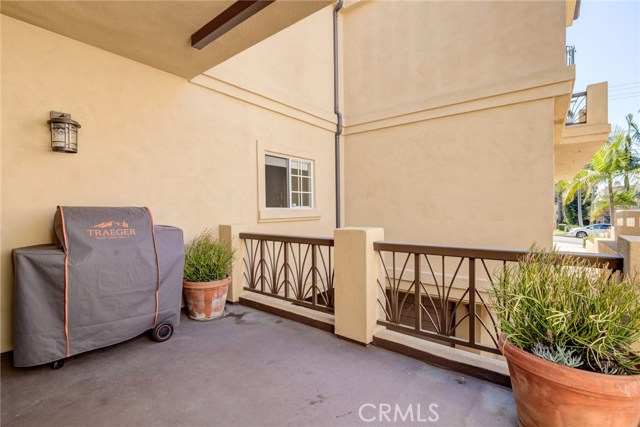 716 Lucia Avenue, Redondo Beach, California 90277, 3 Bedrooms Bedrooms, ,2 BathroomsBathrooms,Residential,Sold,Lucia,PV20207865