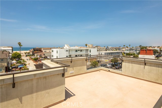 646 Hermosa Avenue, Hermosa Beach, California 90254, 3 Bedrooms Bedrooms, ,2 BathroomsBathrooms,Residential,Sold,Hermosa,SB18146265