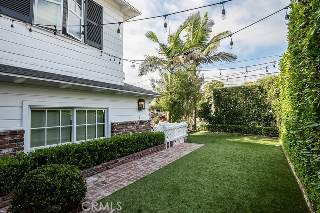 724 29th Street, Manhattan Beach, California 90266, 4 Bedrooms Bedrooms, ,3 BathroomsBathrooms,Residential,Sold,29th,SB19279046