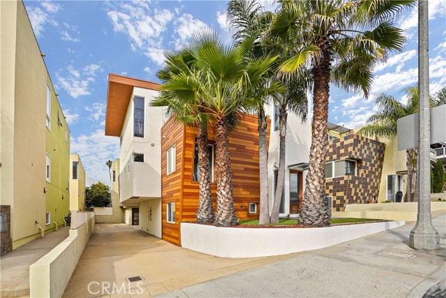 Driveway entrance to Unit B