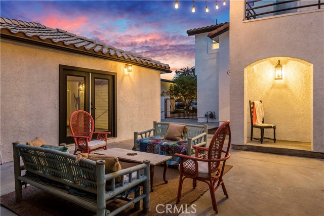 1151 Lynngrove Drive, Manhattan Beach, California 90266, 5 Bedrooms Bedrooms, ,3 BathroomsBathrooms,Residential,Sold,Lynngrove,SB20087988