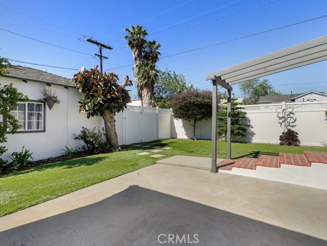 2 Bed Home for Sale in Sherman Oaks, California