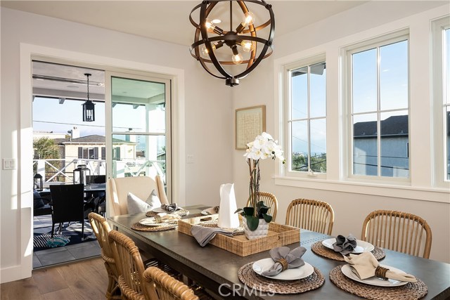 913 5th Street, Hermosa Beach, California 90254, 4 Bedrooms Bedrooms, ,3 BathroomsBathrooms,Residential,Sold,5th,SB19171700