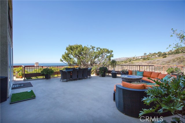 3200 La Rotonda Drive, Rancho Palos Verdes, California 90275, 2 Bedrooms Bedrooms, ,2 BathroomsBathrooms,Residential,Sold,La Rotonda,OC18043460