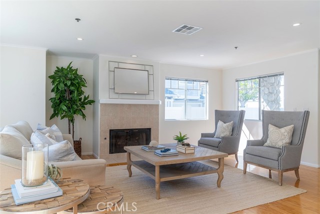 2412 Vanderbilt Lane, Redondo Beach, California 90278, 3 Bedrooms Bedrooms, ,2 BathroomsBathrooms,Residential,Sold,Vanderbilt,SB21042446