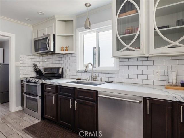 3212 Oak Avenue, Manhattan Beach, California 90266, 3 Bedrooms Bedrooms, ,2 BathroomsBathrooms,Residential,Sold,Oak,SB21120896