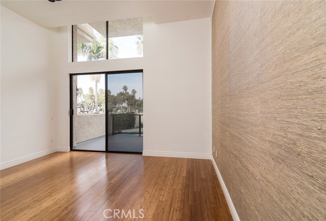 420 Esplanade, Redondo Beach, California 90277, 3 Bedrooms Bedrooms, ,2 BathroomsBathrooms,Residential,Sold,Esplanade,SB17257149