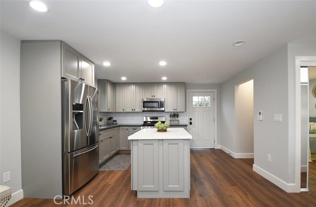3404 Gibson Place, Redondo Beach, California 90278, 4 Bedrooms Bedrooms, ,2 BathroomsBathrooms,Residential,Sold,Gibson,SB19083979