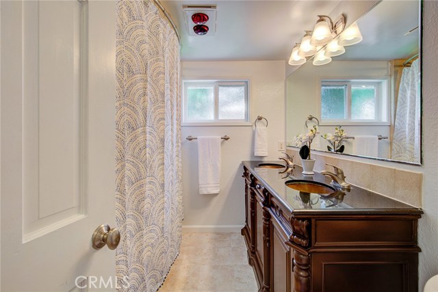 1010 Firmona Avenue, Redondo Beach, California 90278, 4 Bedrooms Bedrooms, ,2 BathroomsBathrooms,Residential,Sold,Firmona,SB19217581